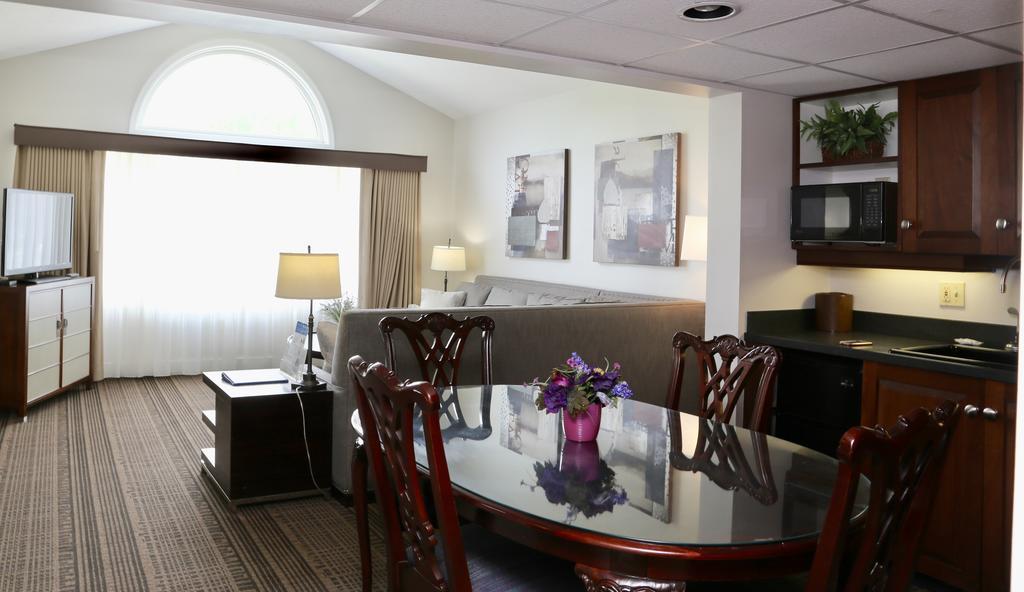 Fairbanks Inn 세인트 존스베리 외부 사진