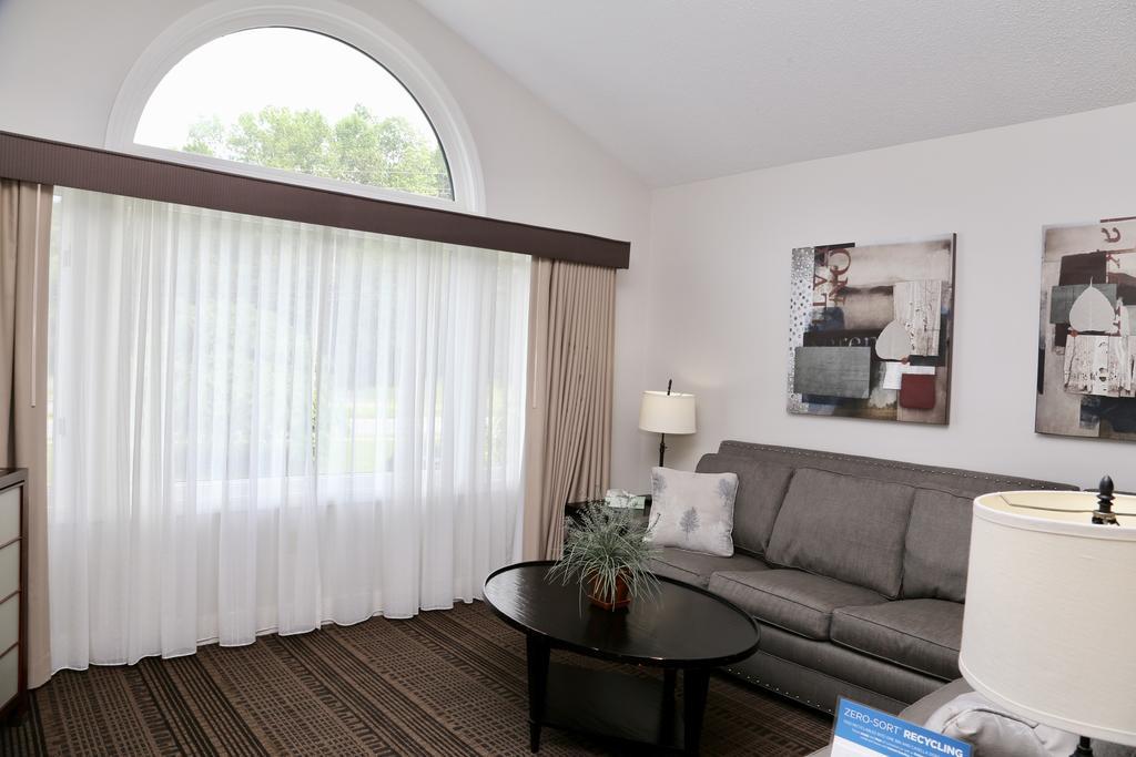 Fairbanks Inn 세인트 존스베리 외부 사진