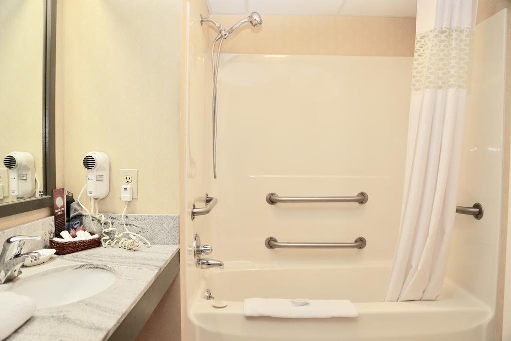 Fairbanks Inn 세인트 존스베리 외부 사진